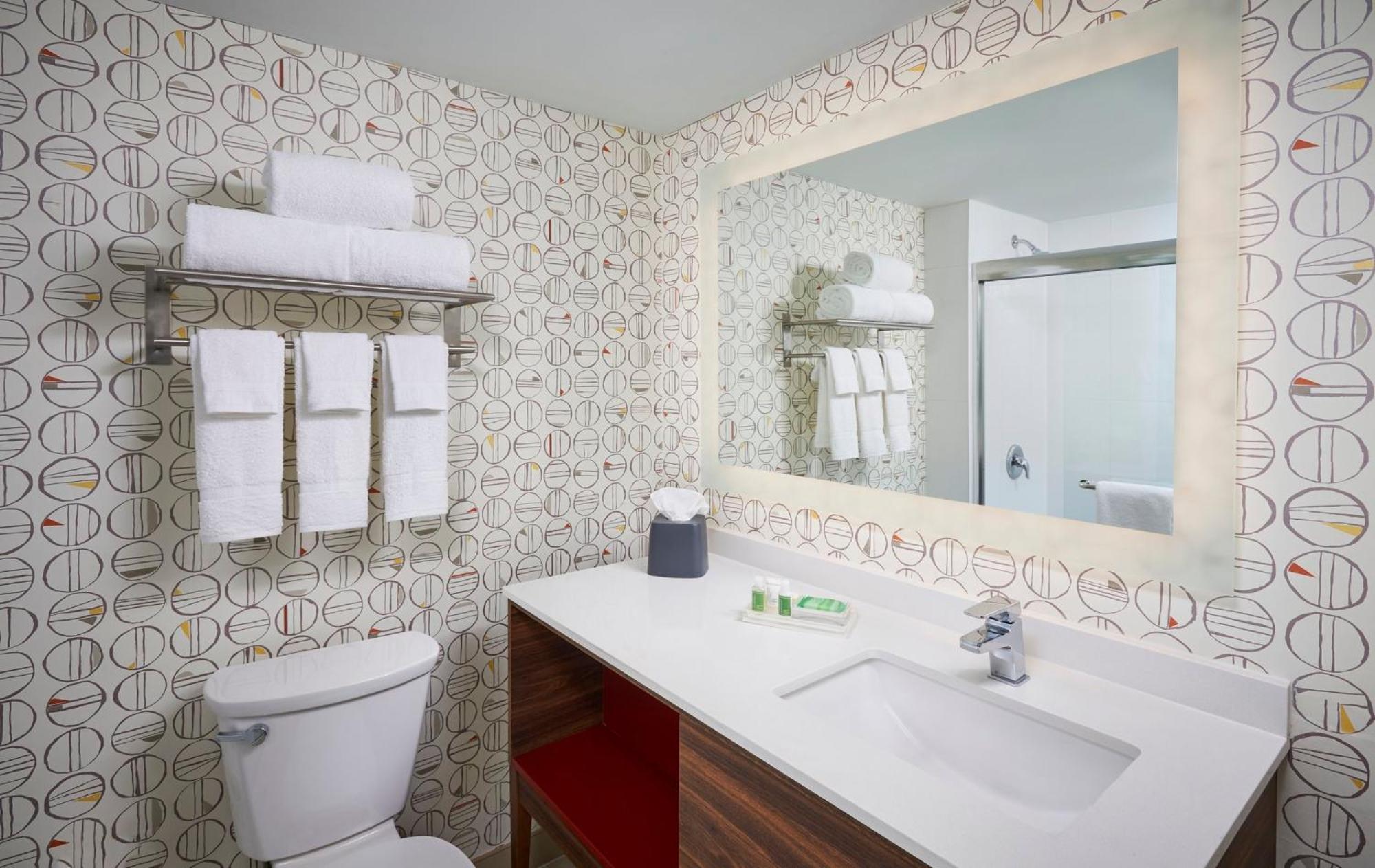 Holiday Inn & Suites Oakville At Bronte By Ihg Esterno foto
